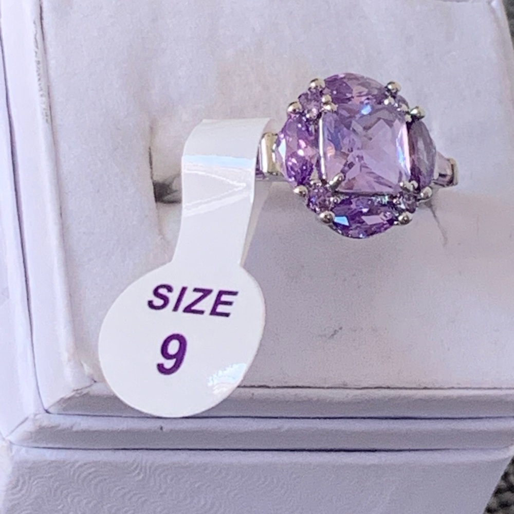 Bomb Party Lab Created Light Light Amethyst on rhodium
